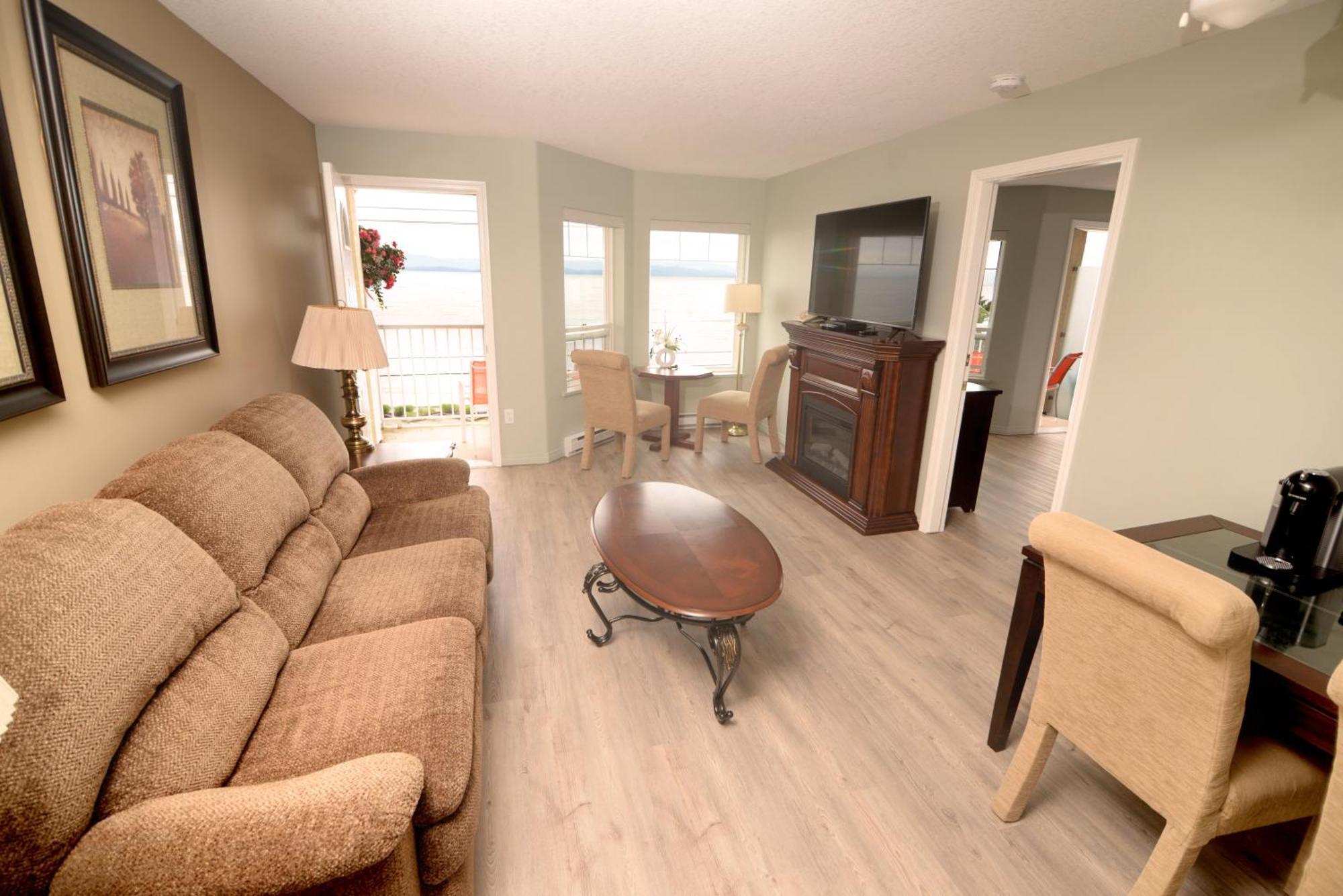 Casa Grande Inn Qualicum Beach Extérieur photo